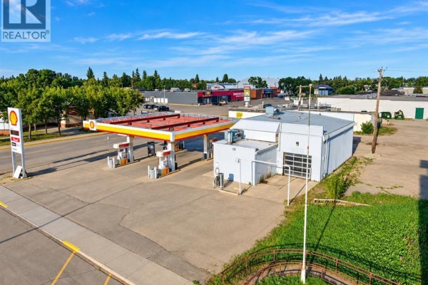 5217 50, High Prairie, AB T0G1E0 Photo 4
