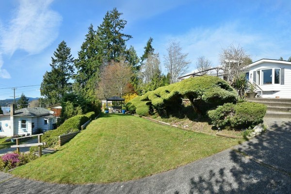 5218 Sunshine Coast Highway, Sechelt, BC, photo 2