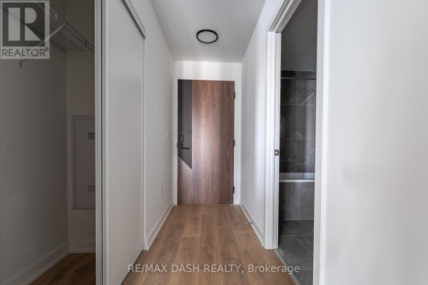 522 - 1037 The Queensway Avenue, Toronto, ON M8Z0H5 Photo 4