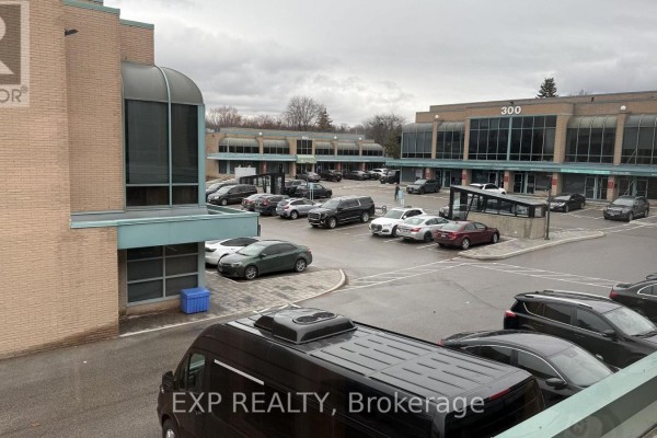 522 - 1315 Lawrence Avenue E, Toronto, ON, photo 2
