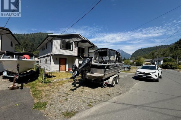 Laundry room - 522 Alpine View Rd, Tahsis, BC V0P1X0 Photo 3