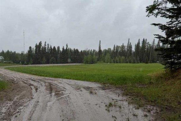 522 Clearwater Estates Crescent, Rural Clearwater County, AB T4T2A2 Photo 2