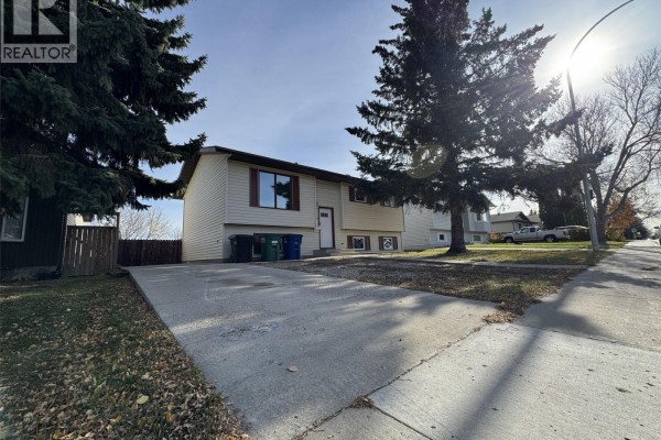 522 Silverwood Road, Saskatoon