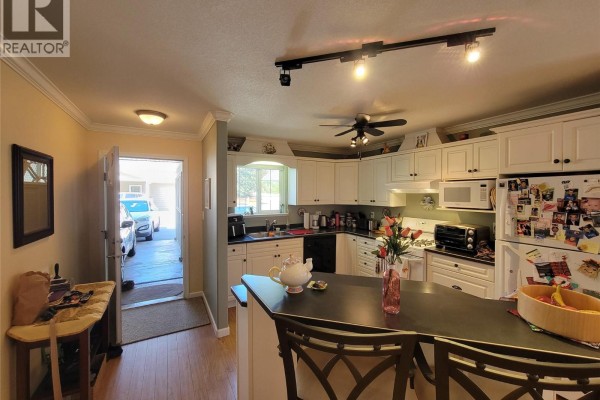Living room - 522 Vansanten Road Unit# 5, Keremeos, BC V0X1N5 Photo 5