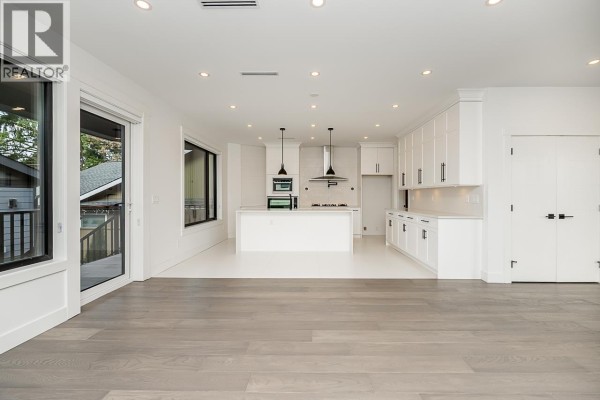 5225 Woodsworth Street, Burnaby, BC V5G1S5 Photo 5