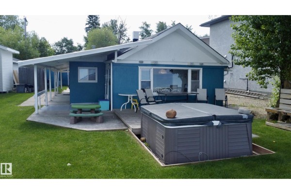 5227 51 Av, Rural Lac Ste  Anne County, AB, photo 3