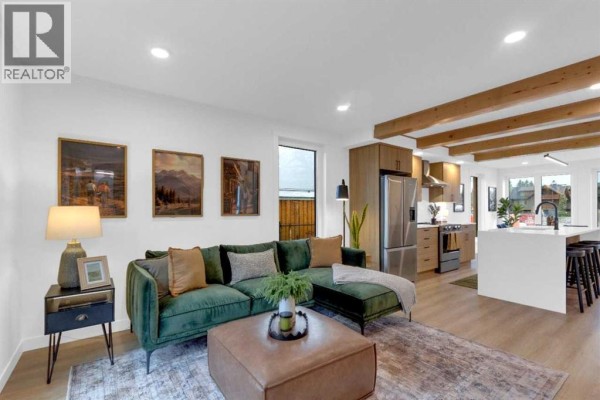 Living room - 523, 608 7 Avenue, Canmore, AB T1W2G1 Photo 4
