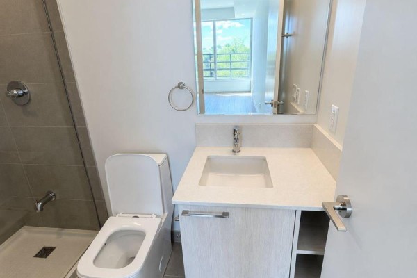 523 - 1381 Lakeshore Road E, Mississauga, ON L5E1G6 Photo 5