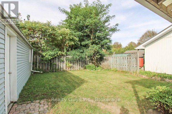 523 Armour Road, Peterborough, ON K9H1Y8 Photo 5