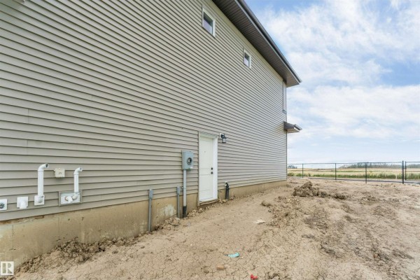 Primary Bedroom - 523 Ashgrove Ci, Leduc, AB T9E0K8 Photo 4