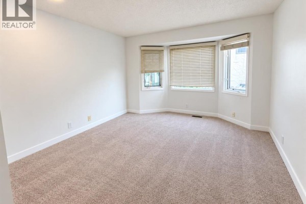Bedroom - 5230 Whitestone Road Ne, Calgary, AB T1Y1T6 Photo 5