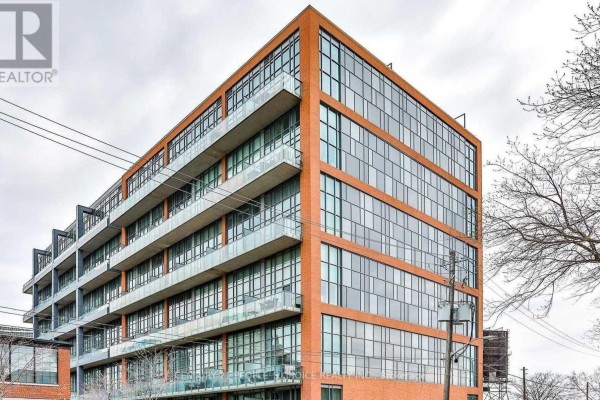 524 - 5 Hanna Avenue, Toronto