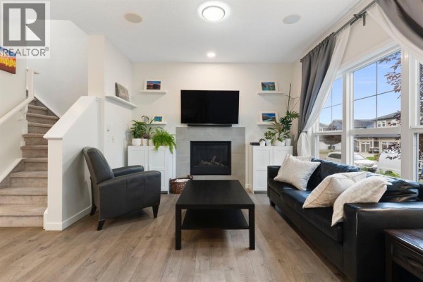 Living room - 524 Midtown Street Sw, Airdrie, AB T4B4E2 Photo 4