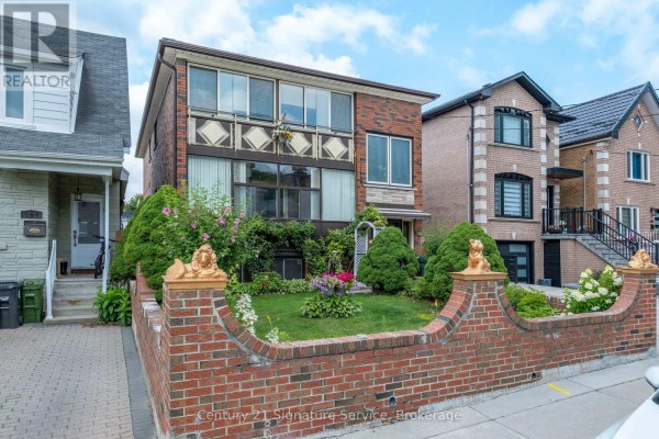 Kitchen - 524 Silverthorn Avenue, Toronto, ON M6M3H7 Photo 4