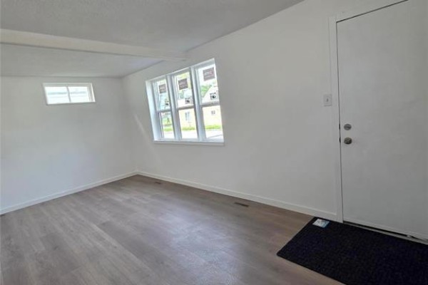 524 Windsor Avenue, Winnipeg, MB R2L1B3 Photo 5