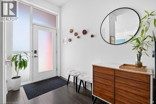 Primary Bedroom - 5240 Dundas Street Unit# B209, Burlington, ON L7L0J6 Photo 4