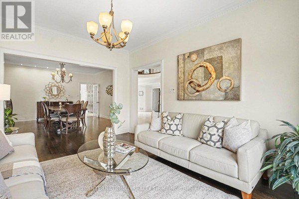 Family room - 5240 Elmridge Drive, Mississauga, ON L5M5A4 Photo 5