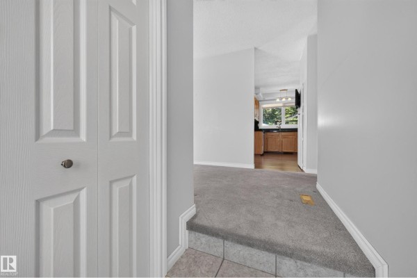 Kitchen - 5244 52 St, Leduc, AB T9E5P6 Photo 3