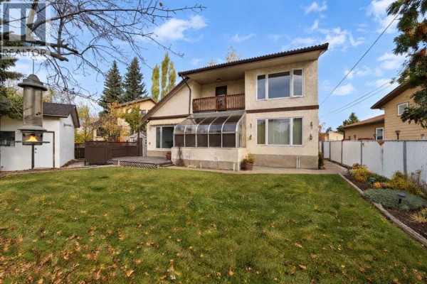 Kitchen - 5245 42 Street, Olds, AB T4H1A9 Photo 2