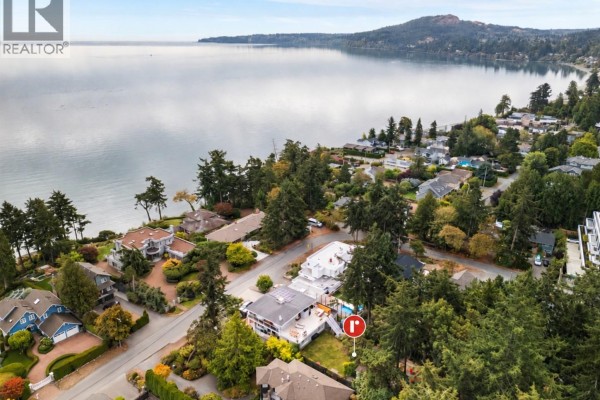 5248 Parker Ave, Saanich, BC, photo 2