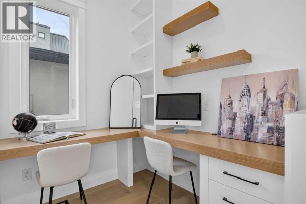 2pc Bathroom - 525 32 Street Nw, Calgary, AB T2N2V8 Photo 5