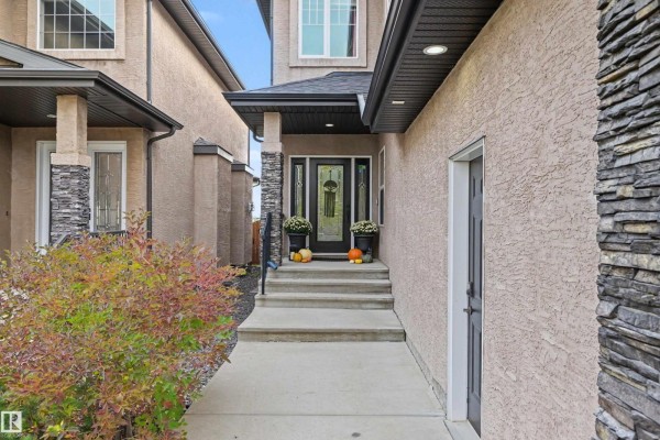 Kitchen - 525 Albany Wy Nw, Edmonton, AB T6V0H9 Photo 3