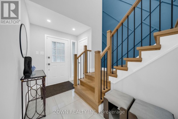 5253 Bushelgrove Circle, Mississauga, ON, photo 3