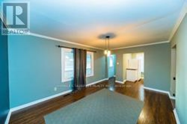 Bedroom - 5254 Stanley Avenue, Niagara Falls, ON L2E5A5 Photo 4