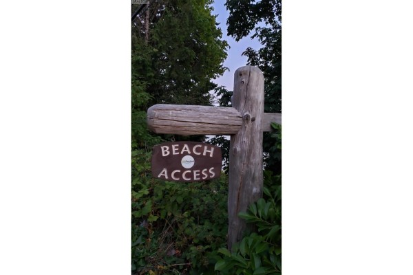 5258 Sunshine Coast Highway, Sechelt, BC, photo 2