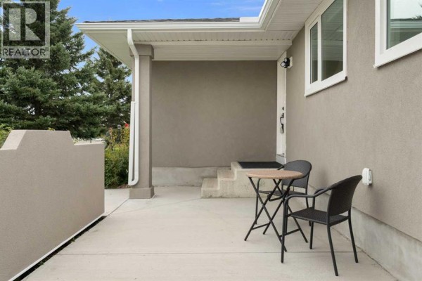 4pc Bathroom - 5259 Rundleview Road Ne, Calgary, AB T1Y1J6 Photo 2