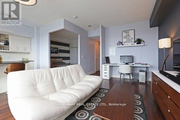 Den - 526 - 35 Brian Peck Crescent, Toronto, ON M4G0A5 Photo 5