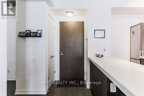 526 - 560 King Street W, Toronto, ON M5V0L5 Photo 2