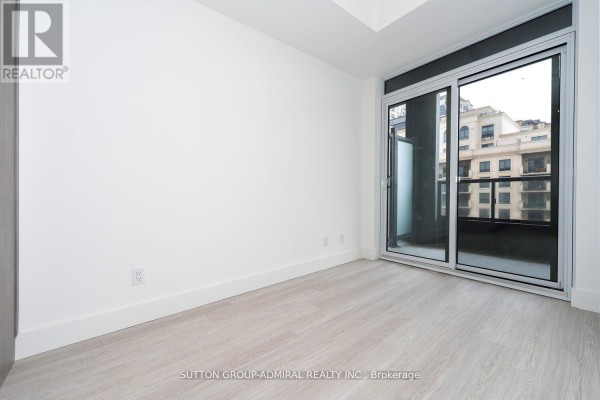 Primary Bedroom - 526 - 6 Greenbriar Road, Toronto, ON M2K0H6 Photo 5