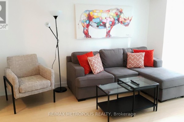 526 - 85 Queens Wharf Road, Toronto, ON, photo 3