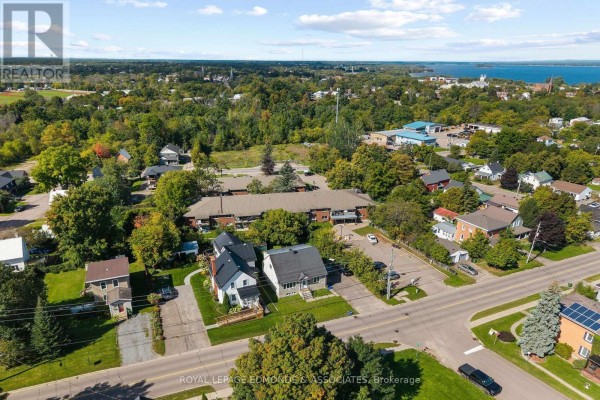 526 Mackay Street, Pembroke, ON K8A1E6 Photo 4