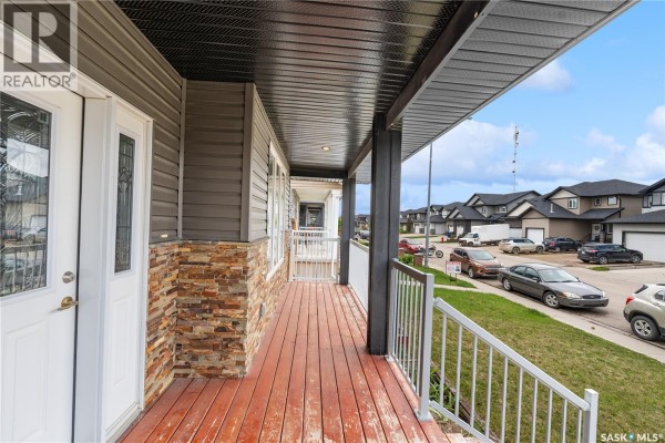4pc Ensuite bath - 526 Maple Crescent, Warman, SK S0K4S2 Photo 3