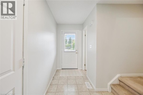 Bathroom - 526 Thornview Place, Waterloo, ON N2T2V9 Photo 5