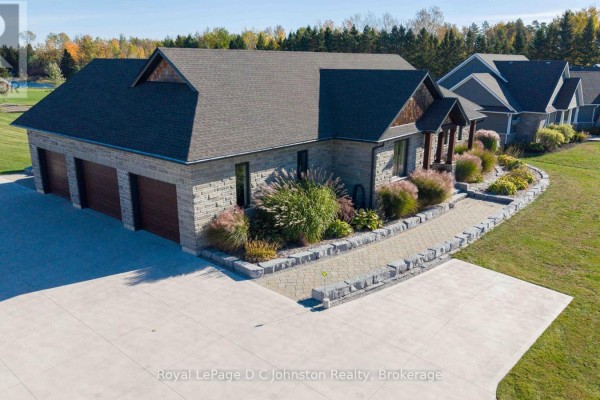 Family room - 5262 Bruce Road 3 Road, Saugeen Shores, ON N0H2C6 Photo 3