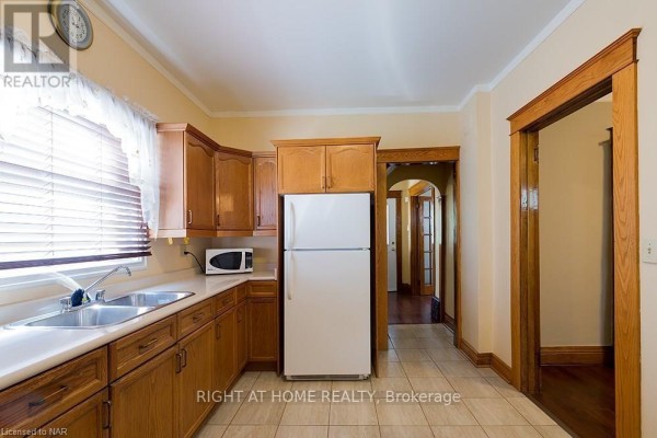 Bedroom - 5266 Heywood Avenue, Niagara Falls, ON L2E4V6 Photo 5