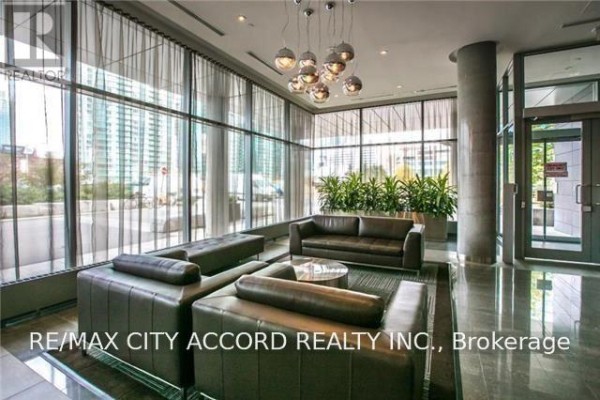 Dining room - 527 - 4k Spadina Avenue, Toronto, ON M5V3Y9 Photo 2
