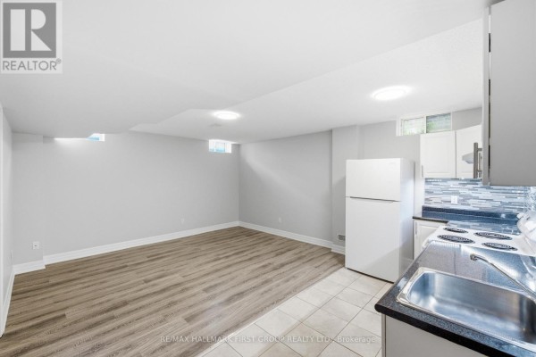527 Halo Street, Oshawa, ON L1L0H9 Photo 5