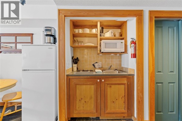 5275 Big White Road Unit# 215, Big White, BC V1P1P3 Photo 4