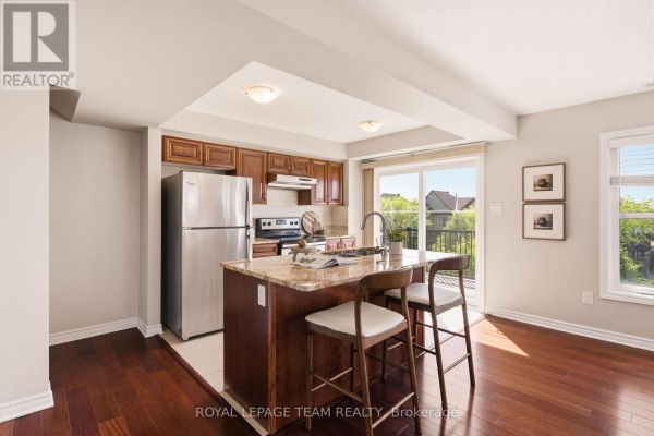 528 Clearbrook Drive, Ottawa, ON K2J5X5 Photo 3