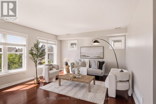 528 Clearbrook Drive, Ottawa, ON K2J5X5 Photo 5