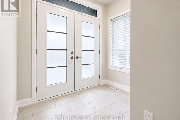 528 Lucent Street, Russell, ON, photo 2