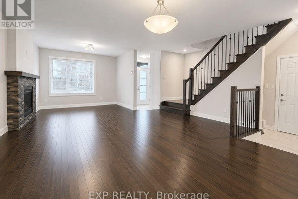 Dining room - 528 Lucent Street, Russell, ON K4R0G3 Photo 4