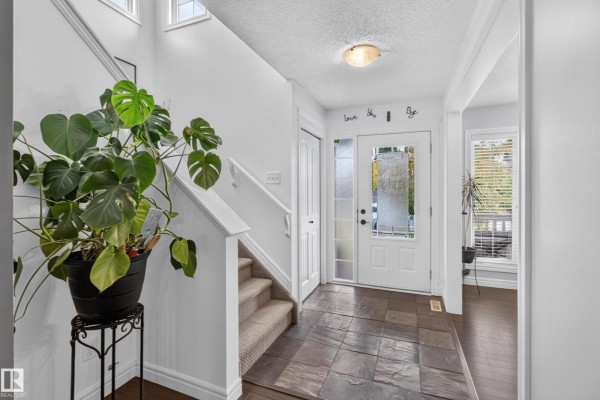 Den - 528 Stoneridge Dr, Sherwood Park, AB T8H0S8 Photo 4