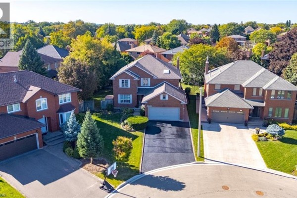 4pc Bathroom - 5282 Giacco Court, Mississauga, ON L5M3T1 Photo 4