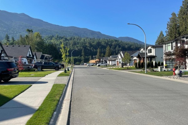 52858 Bunker Road, East Chilliwack, Rosedale, BC V0X1X1 Photo 4