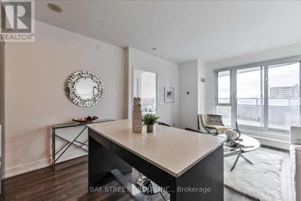 Den - 529 - 9471 Yonge Street, Richmond Hill, ON L4C1V4 Photo 5